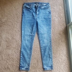 Judy Blue Skinny Fit Denim, size 11/30